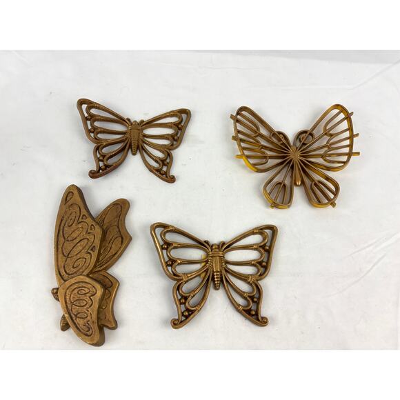 Lot Of 4 VTG Faux Wood Butterflies Homco Wicker Wall Decor Plaques - Picture 1 of 12